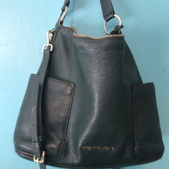 Michael Kors leather shoulder and cross body bag - Picture 4 of 8